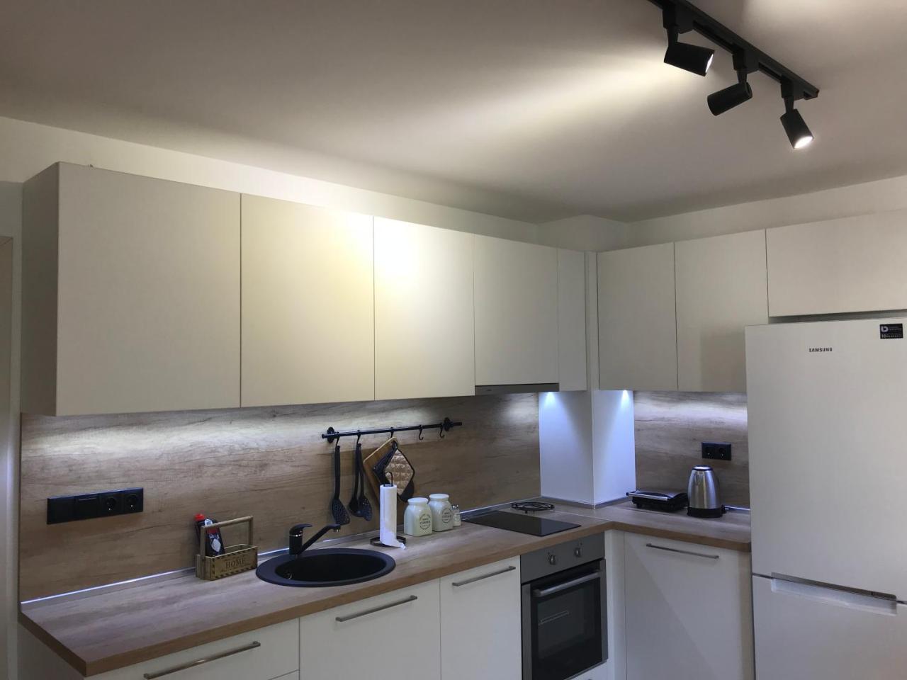 Bright, Comfortable And Cozy Apartment Burgas Exterior photo
