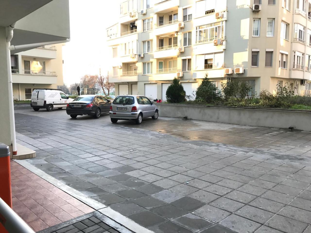 Bright, Comfortable And Cozy Apartment Burgas Exterior photo